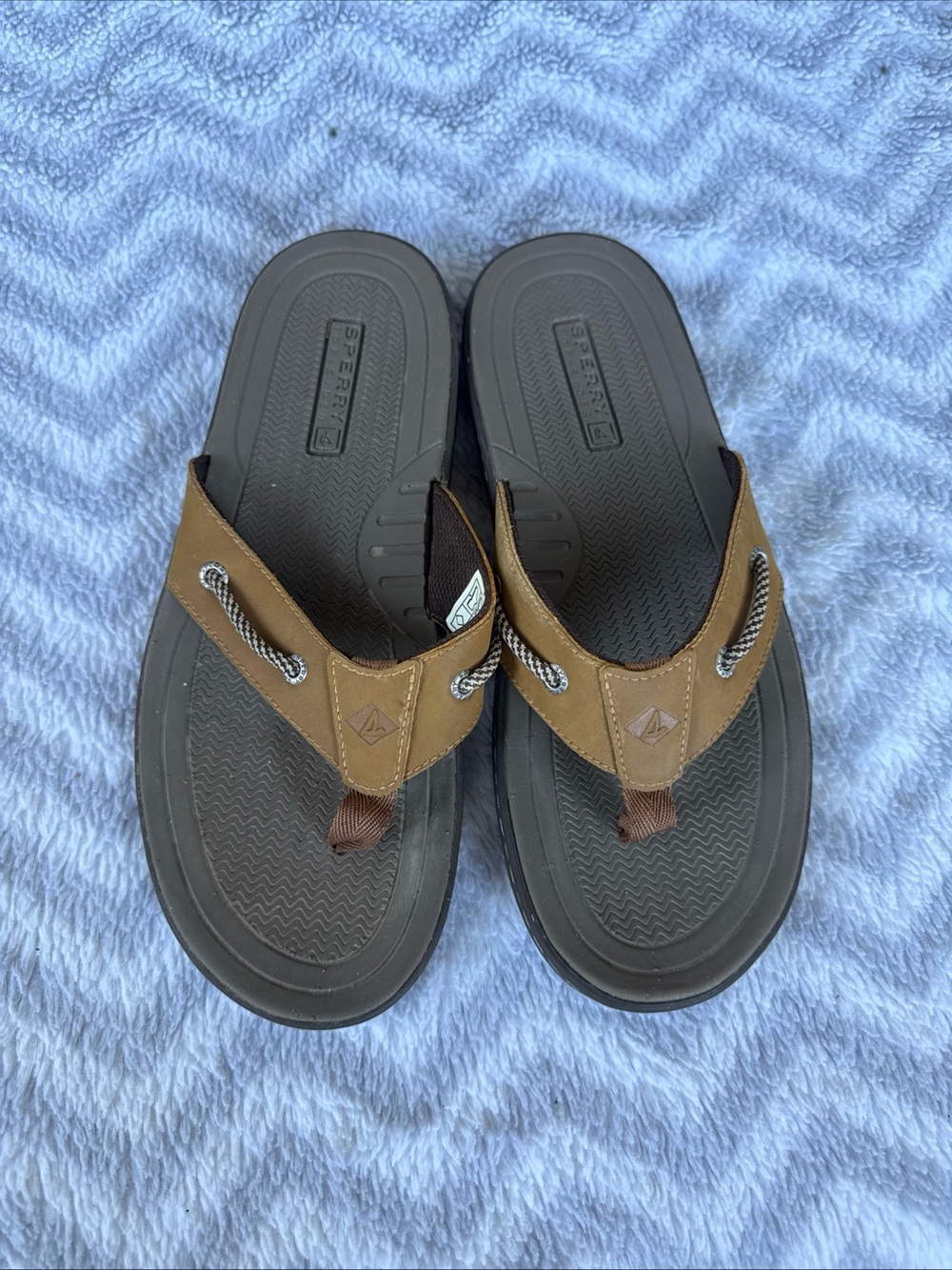 Sperry Men’s Brown and Black Flip-Flop Sandals